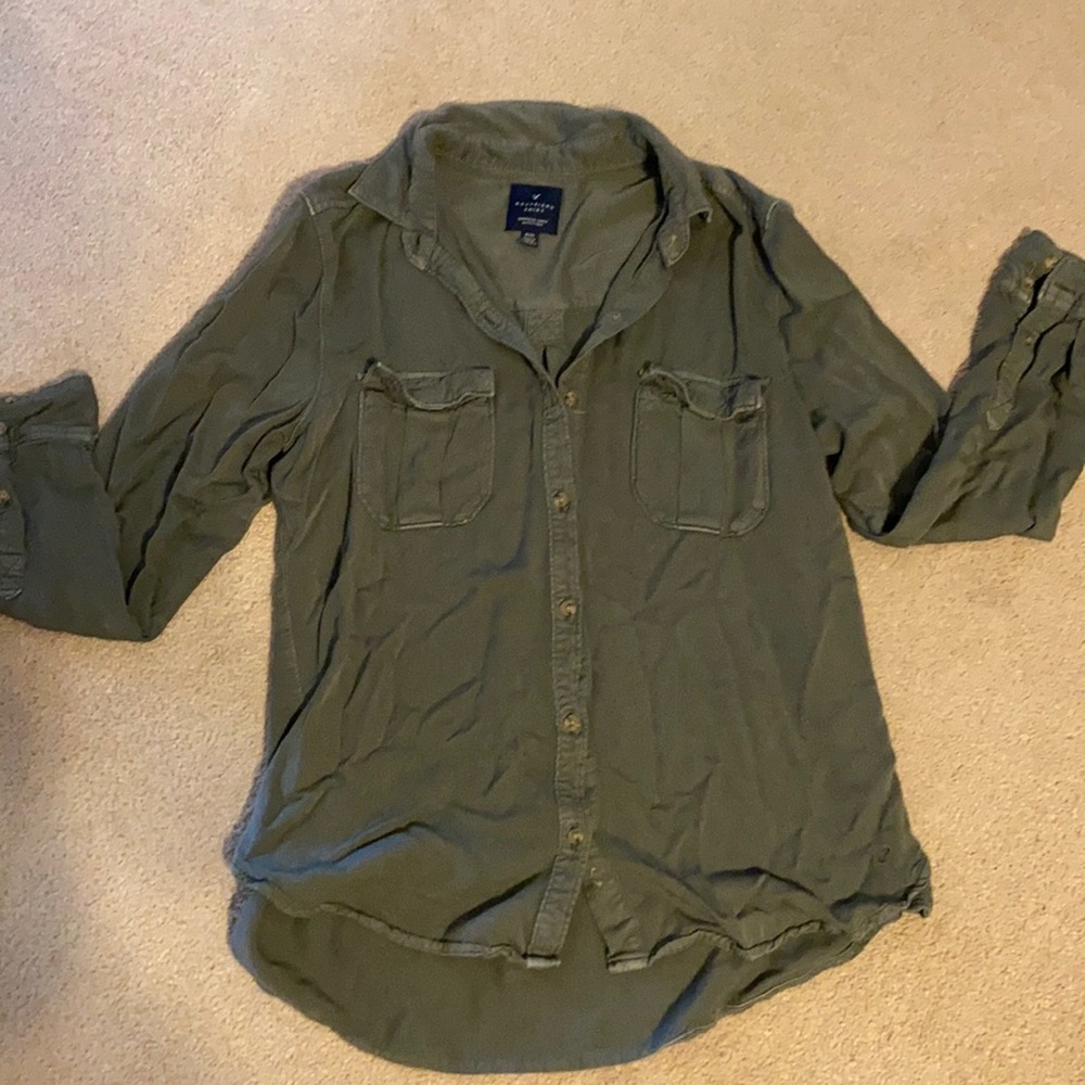 American Eagle button down boyfriend shirt